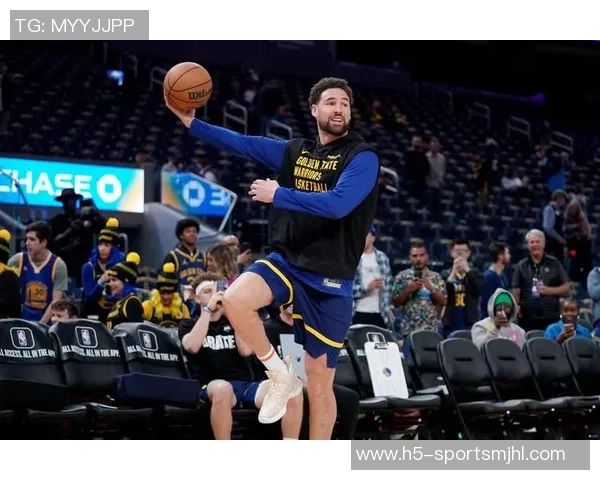 克莱三分火力全开全场9投6中贡献18分助力球队胜利 克莱三分火力全开全场9投6中贡献18分助力球队胜利